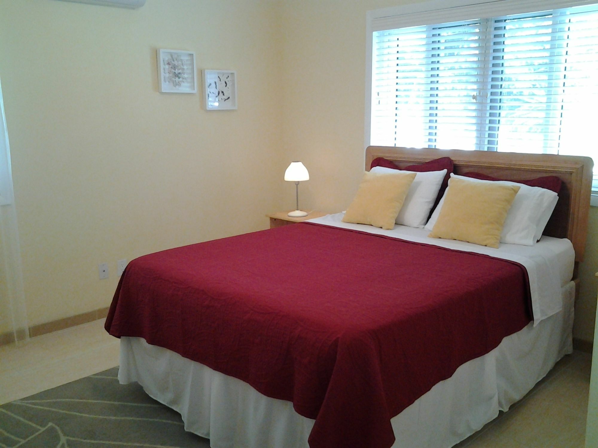 Sir Charles Guest House Palmetto Point Екстериор снимка
